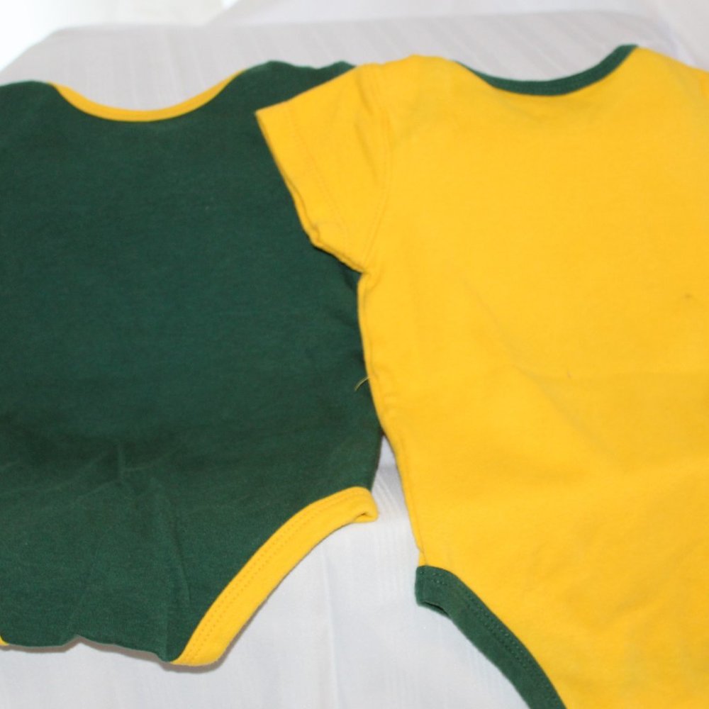 **SOLD**GEN 2 Oregon Ducks Onesie - Picture 6 of 8